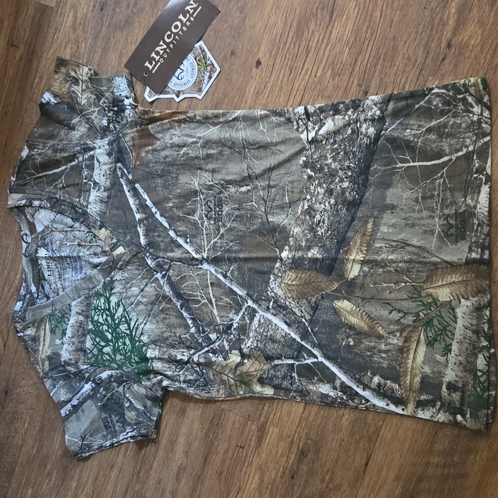 Realtree Lincoln Outfitters Camouflage T-Shirt